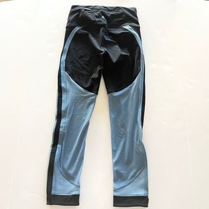 Lululemon Run Fast Free 23” Black Blue Size 4 Athletic Women's